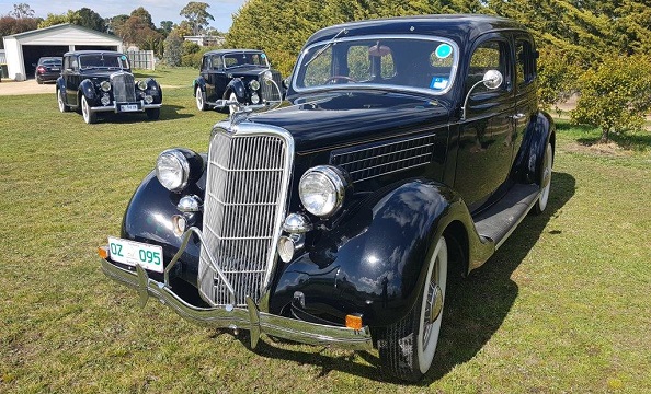 1935 Ford V8 Deluxe Sedan
