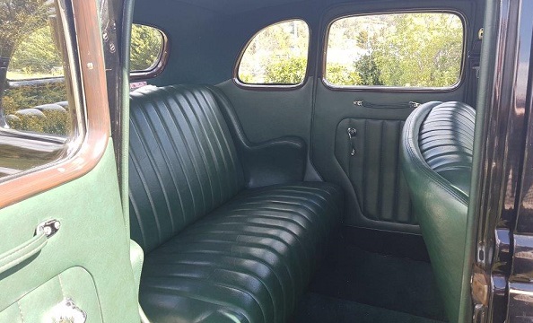 1935 Ford V8 Deluxe Sedan